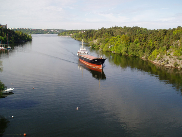 Båt vid Essingen